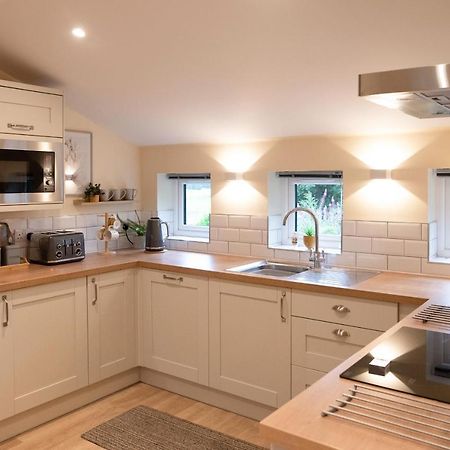 Larchwood Lodge Ellon エクステリア 写真